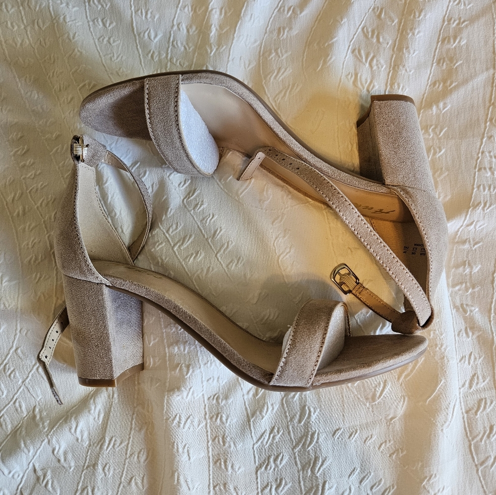 Ankis Heels for Women Open Toe Ankle Strap Chunky Heel Sandals 2.75 size 7.5